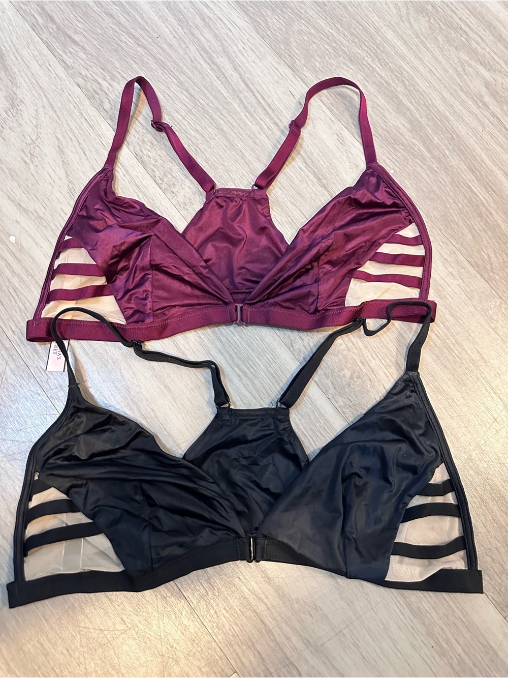 Victoria’s Secret Strappy Mesh Bralette Silky Wireless Racerback Black/Burgundy